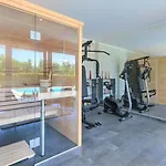 Hedone In For 6 2 Persons With 45 M2 Heated Pool, Wellness & Sport Amenities וילה *