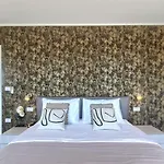 Hedone In For 6 2 Persons With 45 M2 Heated Pool, Wellness & Sport Amenities וילה *