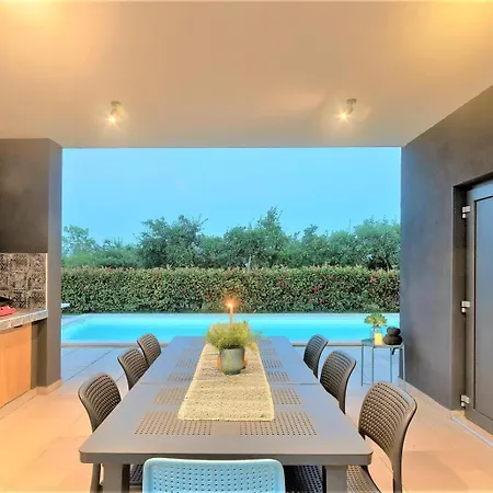 Villa Hedone In For 6 2 Persons With 45 M2 Heated Pool, Wellness & Sport Amenities Rakalj
