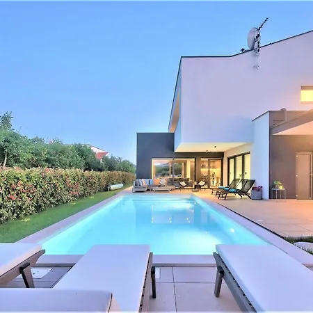 Hedone In For 6 2 Persons With 45 M2 Heated Pool, Wellness & Sport Amenities Villa Rakalj