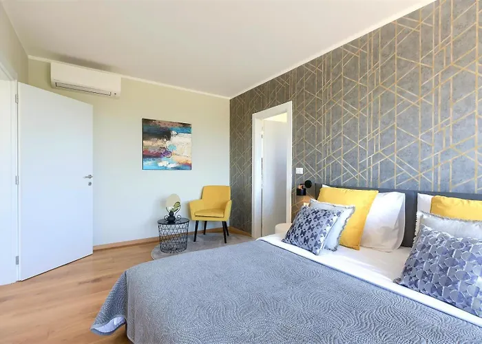Vila Hedone In For 6 2 Persons With 45 M2 Heated Pool, Wellness & Sport Amenities