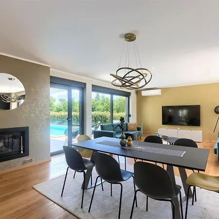 Hedone In For 6 2 Persons With 45 M2 Heated Pool, Wellness & Sport Amenities